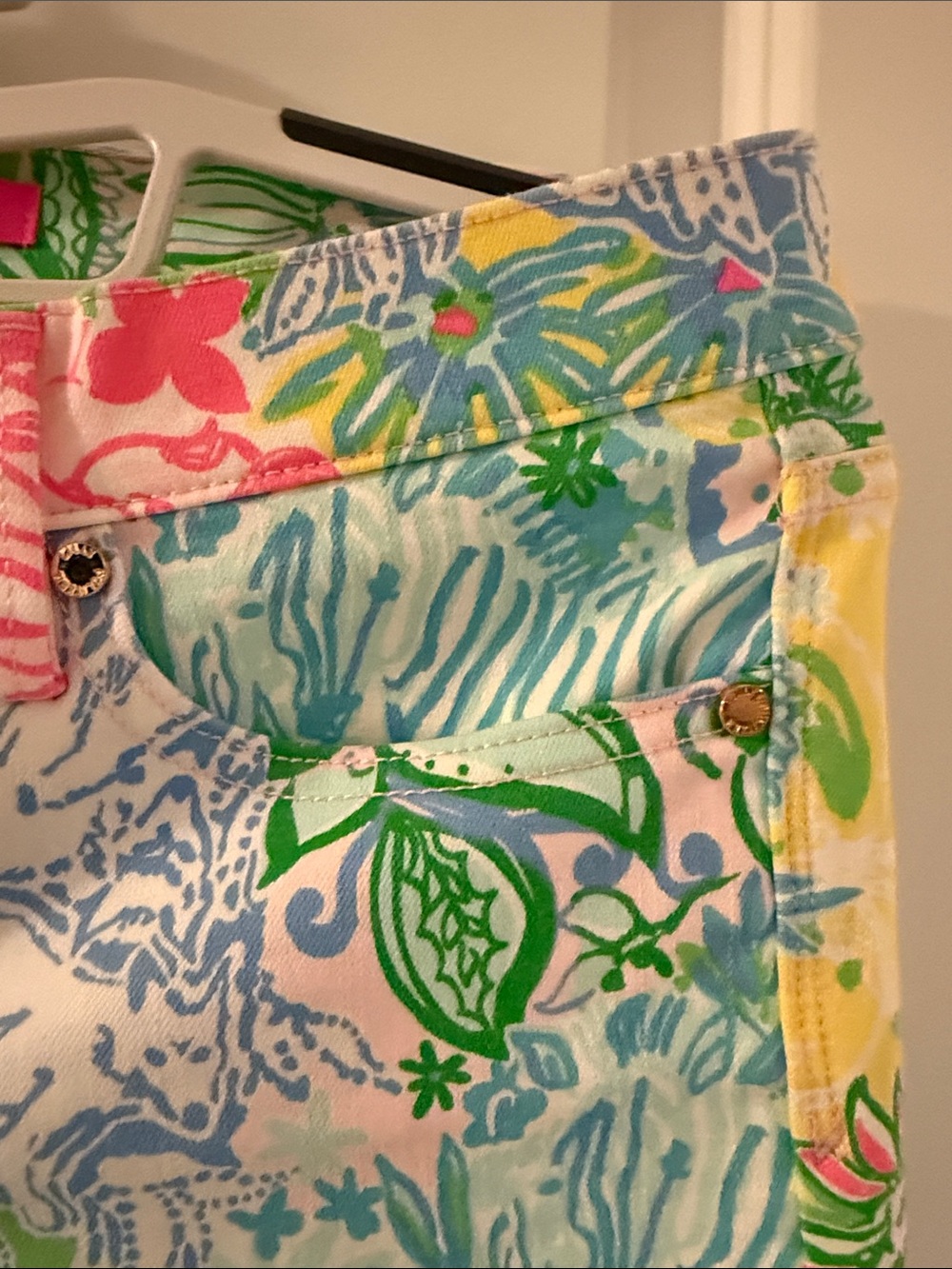 Lilly Pulitzer South Ocean Skinny jean in Multi Cheek to Cheek print - Picture 7 of 11